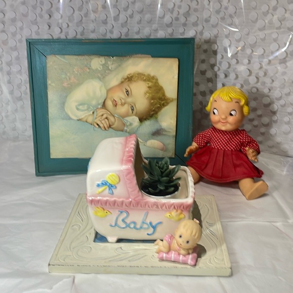 ⚡️5/$25- Vintage My Neil baby carriage planter - Picture 2 of 9